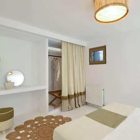 Executive Paros Aiolos Private Pool Jacuzzi Kostos Damouli Villa