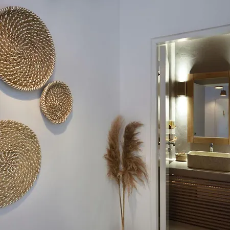 Villa Executive Paros Aiolos Private Pool Jacuzzi Kostos Damouli