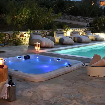 Executive Paros Aiolos Private Pool Jacuzzi Kostos Damouli Isterni (Paros)